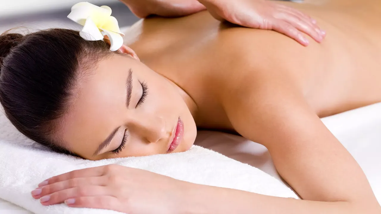 Mobile spa facial and massage treatment delivered to your door